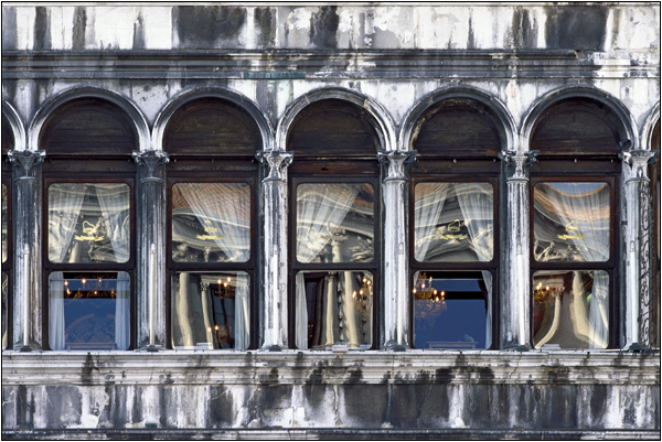 Venice-in-Windows-by-Ricardo-Zipoli1