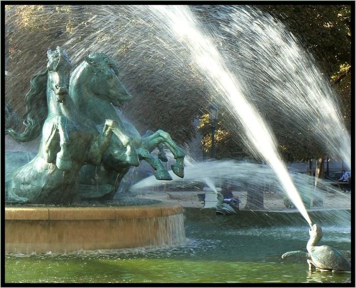 Fontaine de l'observatoire2