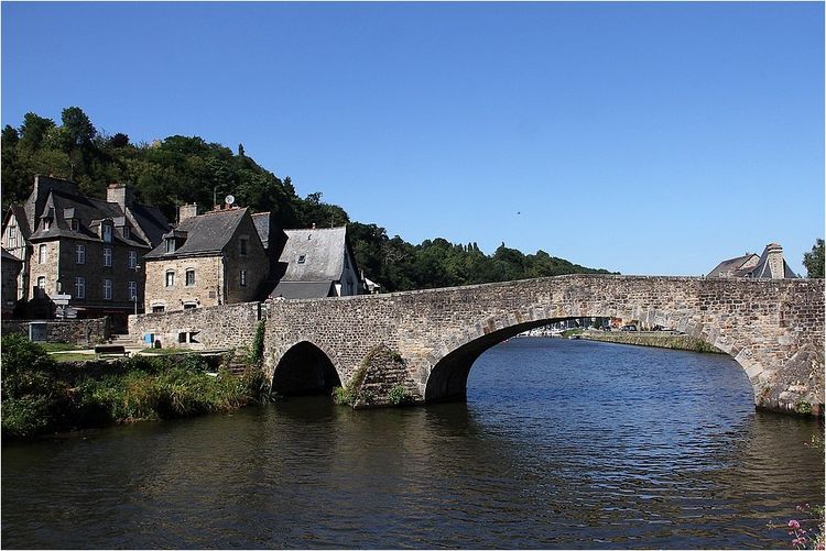 Dinan2 317